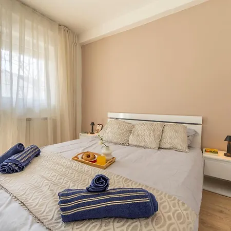 Апартаменты Urban Escape In Debar Maalo *