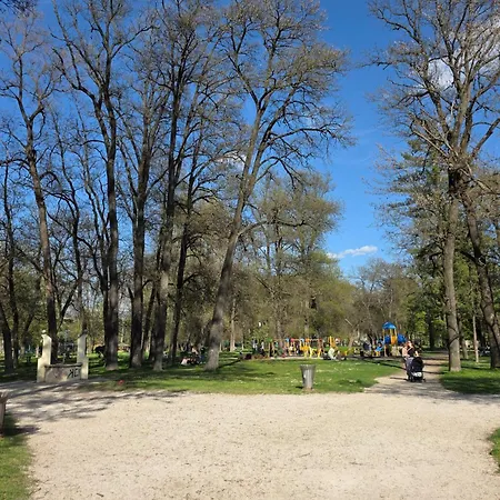 Апартаменты Urban Escape In Debar Maalo Скопье